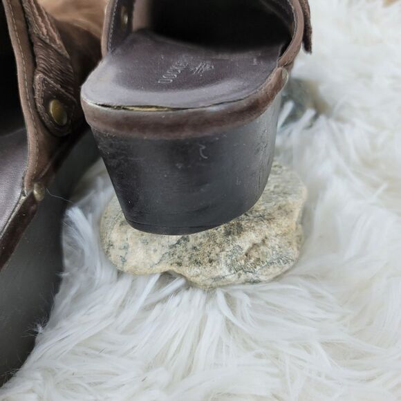 Dockers brown suede adjustable strap clogs - Picture 8 of 11